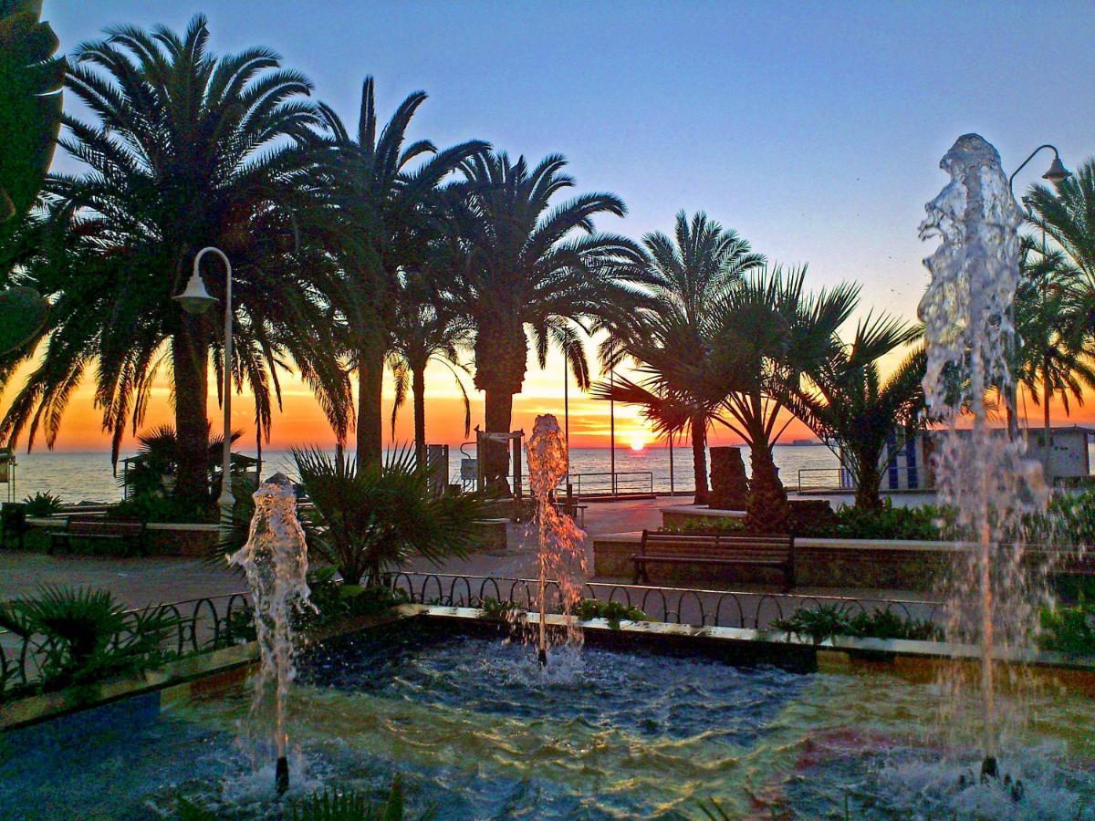 Apartamentos Intercentro Algarrobo-Costa Apartamentos Turisticos -Inmobiliaria Eksteriør billede