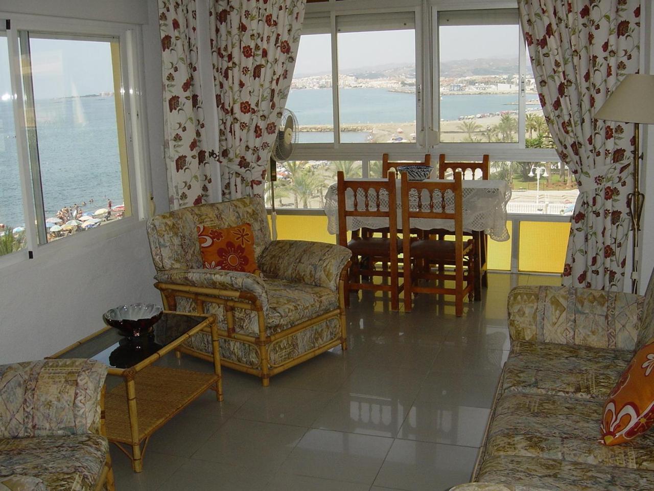 Apartamentos Intercentro Algarrobo-Costa Apartamentos Turisticos -Inmobiliaria Eksteriør billede