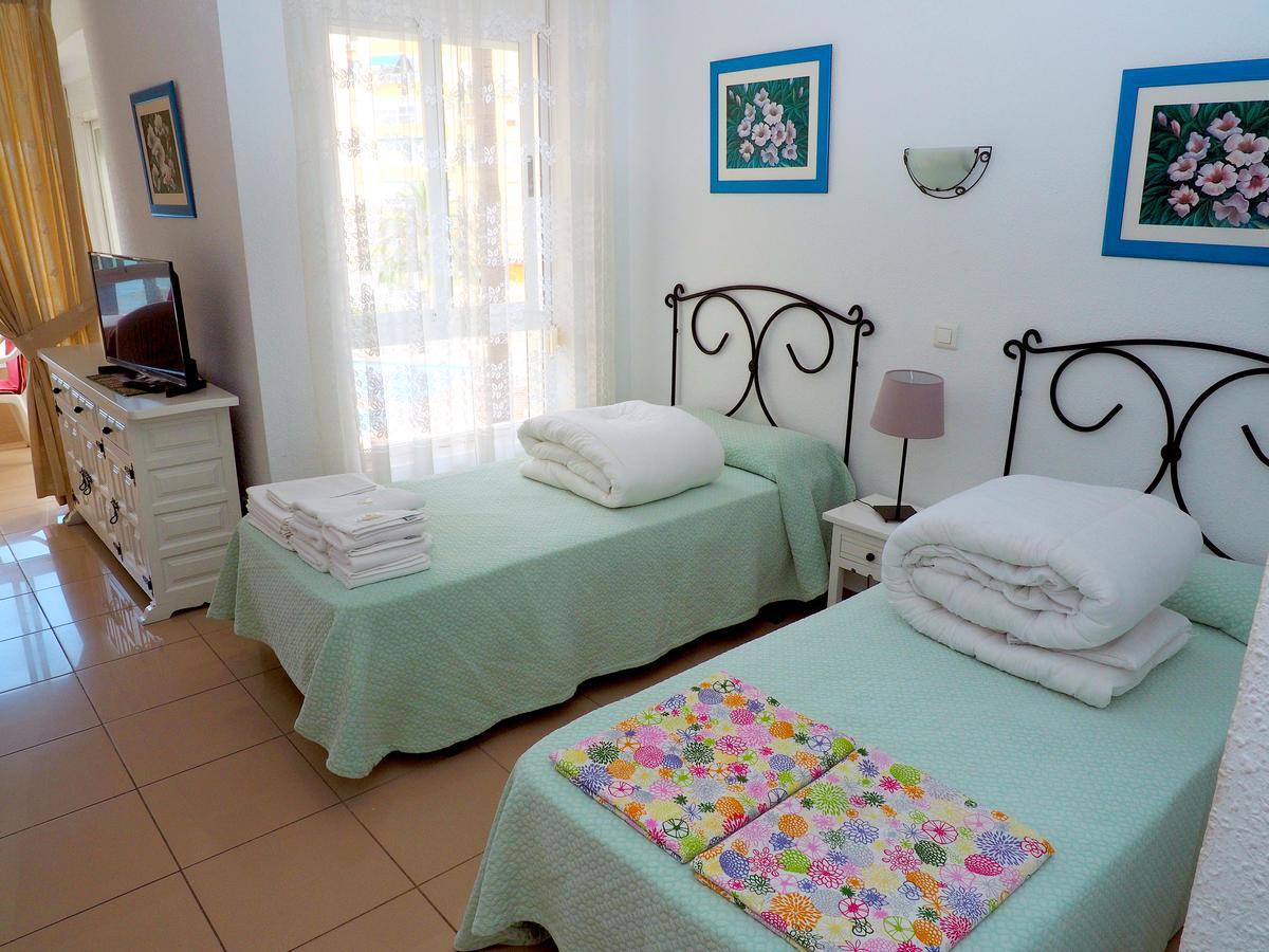 Apartamentos Intercentro Algarrobo-Costa Apartamentos Turisticos -Inmobiliaria Eksteriør billede